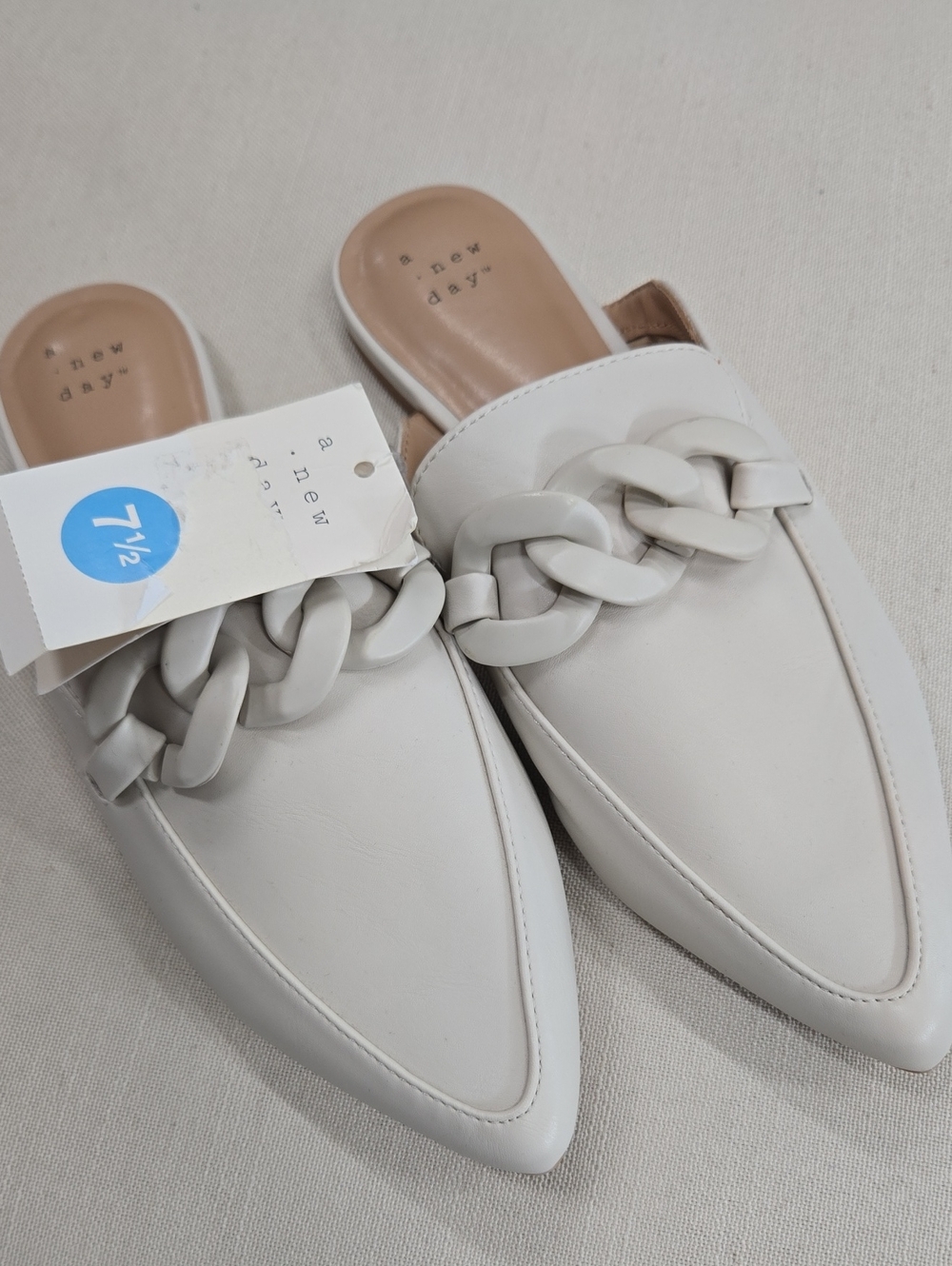 a new day White Pointed Chain-Trim Mule Slides